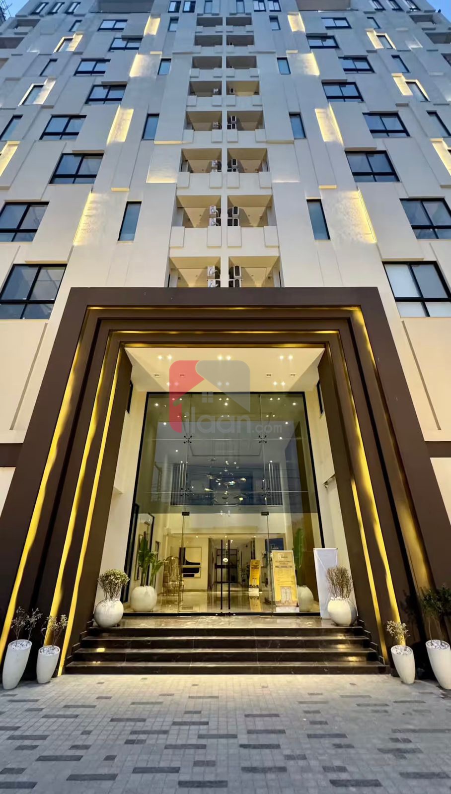 1270 SqFt Apartment for Sale in Gulberg lll, Lahore — 1270 marla in Lahore — PKR 60,000,000