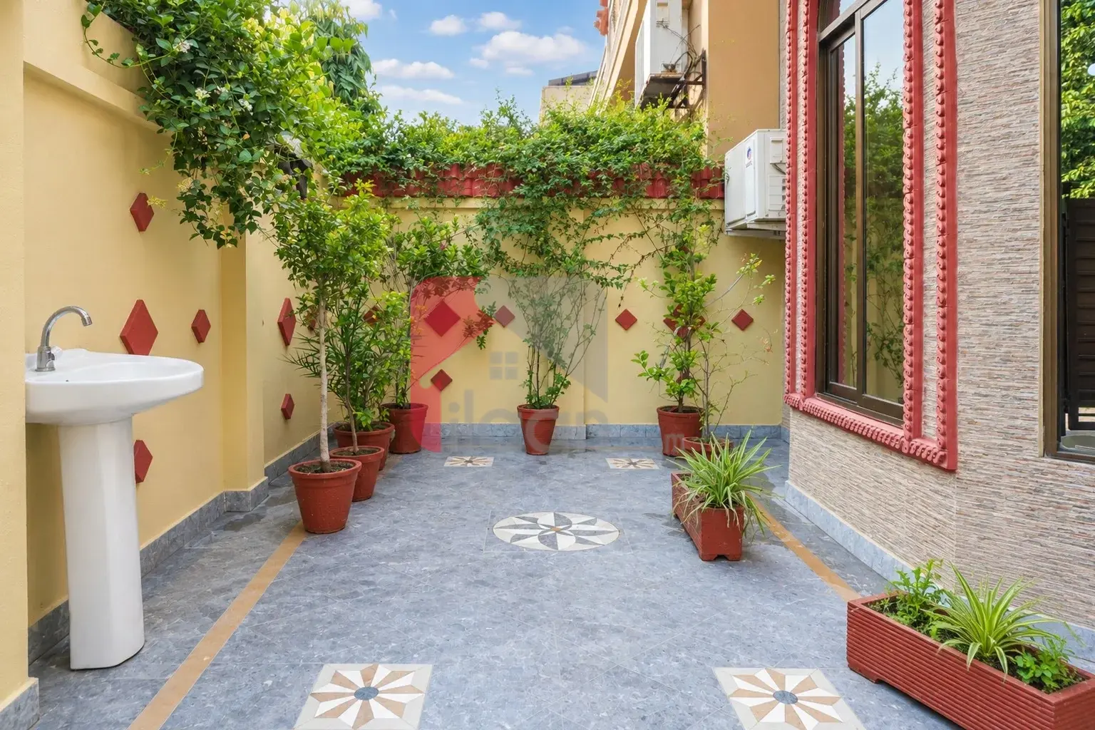 10 Marla House for Sale in Topaz Block, Park View City, Lahore - Thumbnail 4