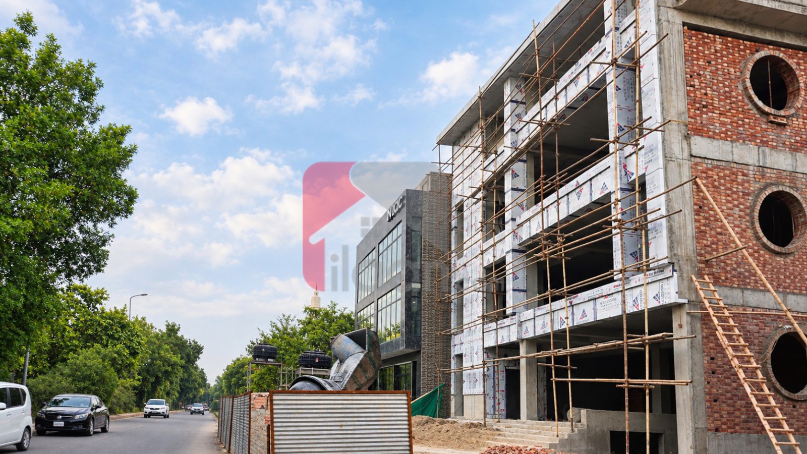 27 Marla Commercial Building for Rent near Main College Road, Township, Lahore - Photo 3