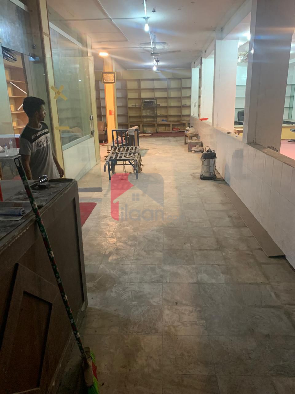 10 Marla WareHouse for Sale in Basement Rehman Centre, Main Ichra Bazar, Lahore  - Photo 3