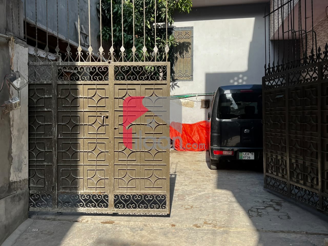 7.75 House for Sale near Yasir Broast, Opposite Lahore General Hospital, Lahore — 7.75 marla in Lahore — PKR 15,500,000