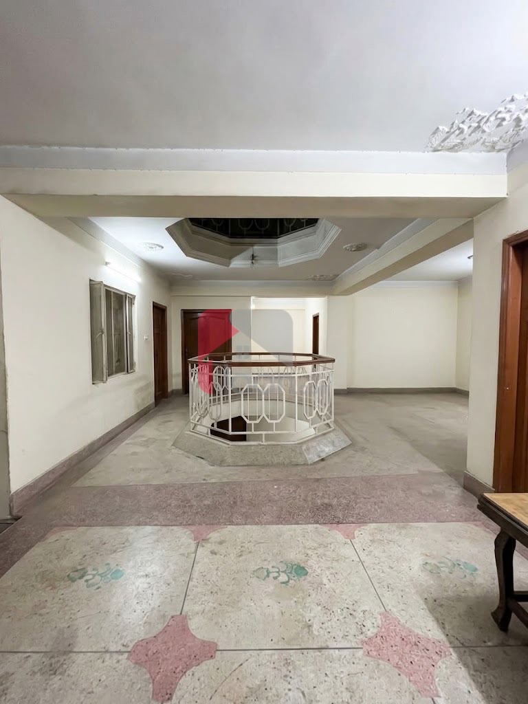 10 Marla House for Sale near Sialkot Road, Liberty Market, Gujranwala - Thumbnail 4